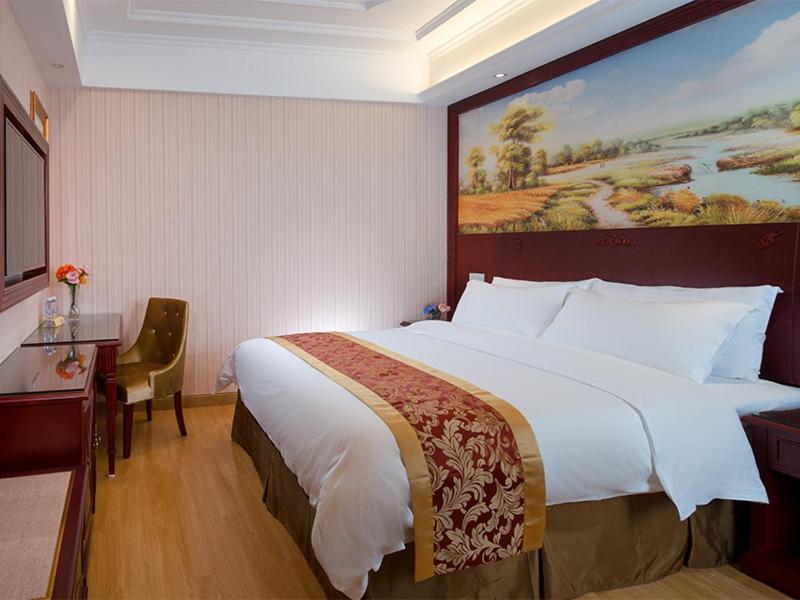 Vienna Hotel Shenzhen Exhibitian Center 2Nd Экстерьер фото